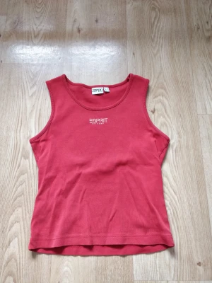 Linne - Snyggt linne som jag köpt second hand! Knappt fått användning av det o i bra skick!❤️ Passar även mig som brukar ha S!