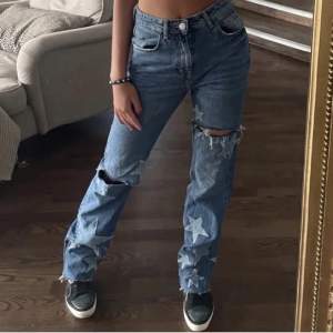 Sååå coola jeans, köpte de från plick! Använda en gång, säljer pga de är för stora för mig !!