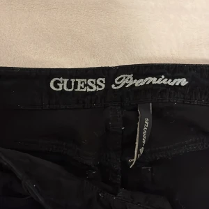 guess premium pants - vintage guess skinny pants kontakta om du är intresserad!! 
