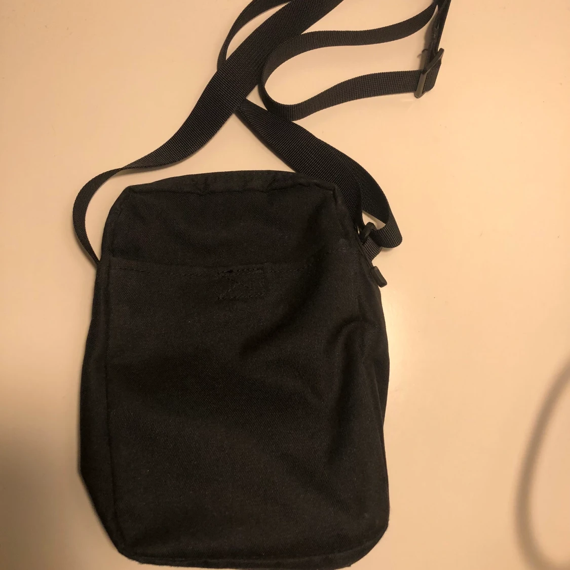 Nike tech axelremsväska - 90