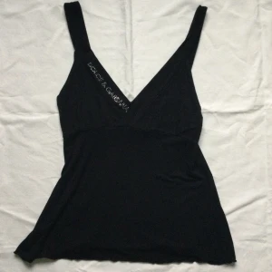 Dolce & Gabbana  - Svart Dolce Gabbana linne, passar till S-L, ej äkta 