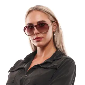 Frakt ingår!!! Köp fina och stiliga Roberto Cavalli solglasögon för bara 1400 sek. 