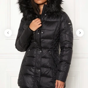 Rock and blue jacka   - Säljer min helt oanvända och nya jacka från rock and blue 