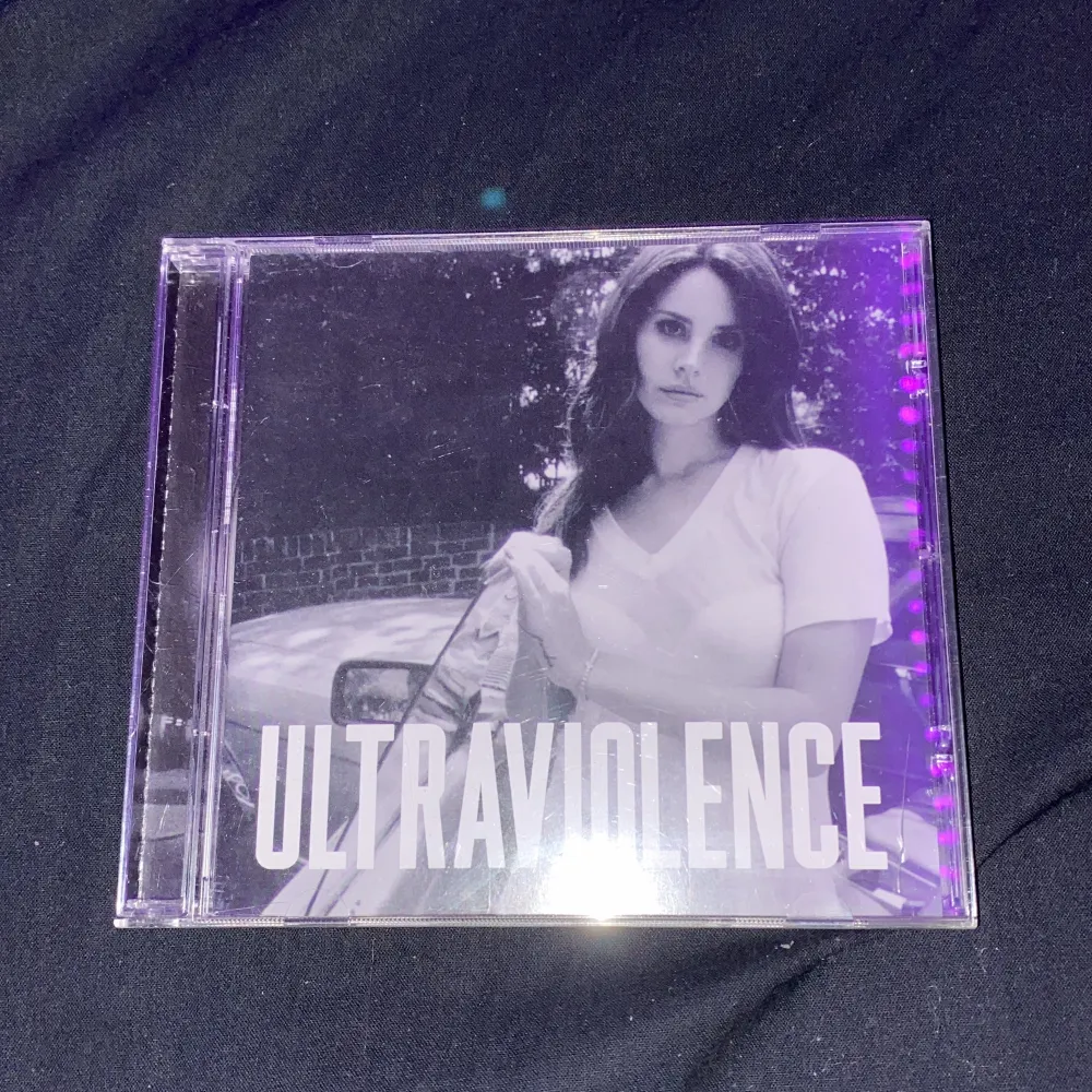 Ett av lana del reys mest kända album, ny skick. Cd skiva 💓. Övrigt.