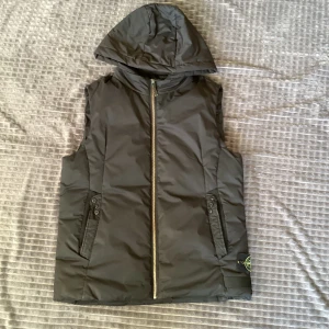 Stone Island väst - Storlek medium ÄKTA! 
