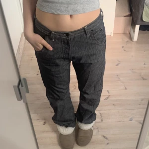 Jeans - Super snygga jeans från Jack & Jones🤩 jag brukar ha storlek 36 och dom passar såhär på mig😇