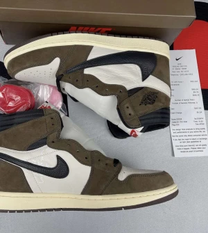 Jordan 1 travis scott skor  - Jordan1 traviss scott skor  storlek 40 44 pris kan diskuteras 