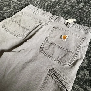 carhartt jeans - riktigt coola vintage carhartt jeans i storlek 34x32