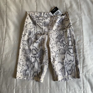 Cykelshorts - Oanvänd med lapparna på! 100kr