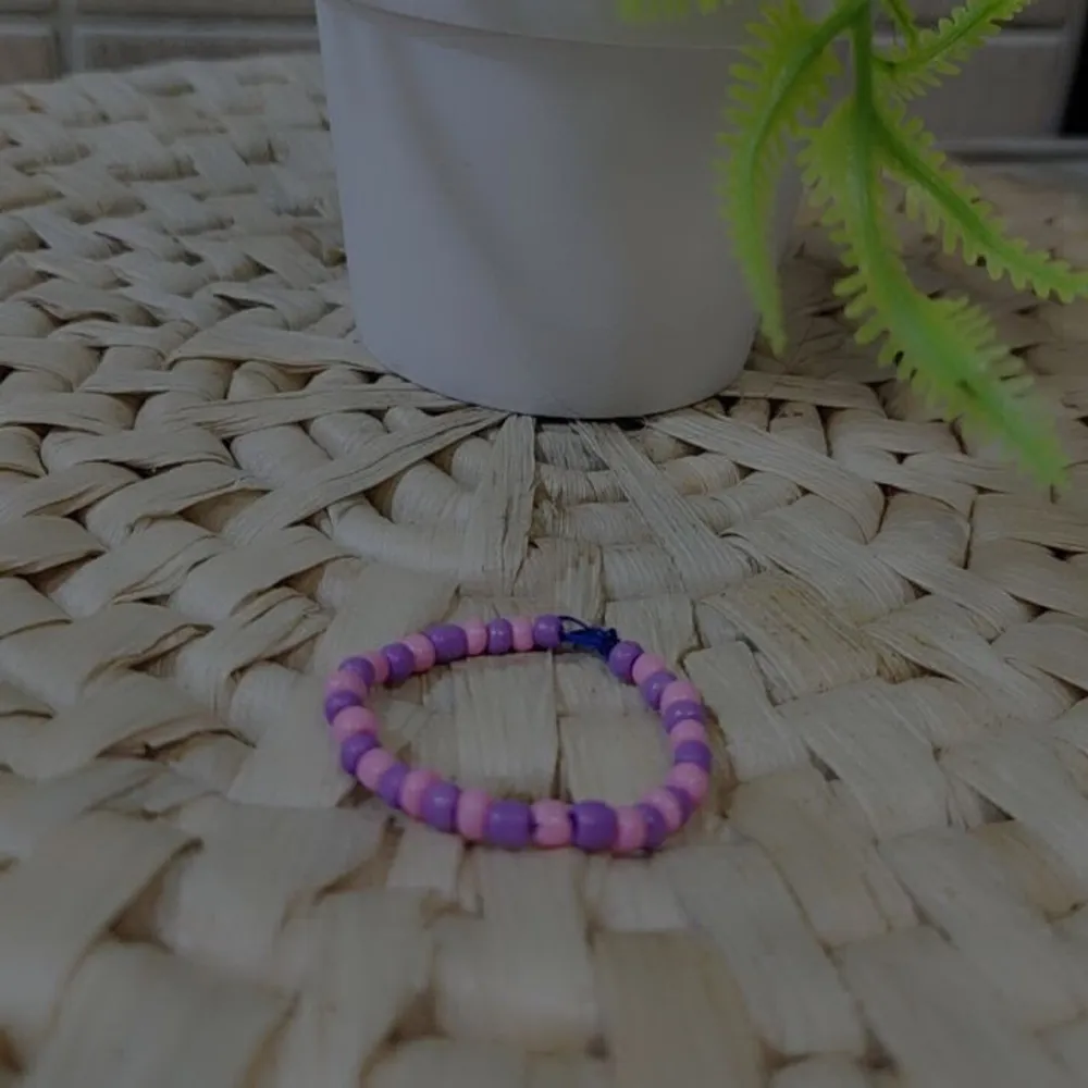 Purple  and pink by 10 DRH. Accessoarer.