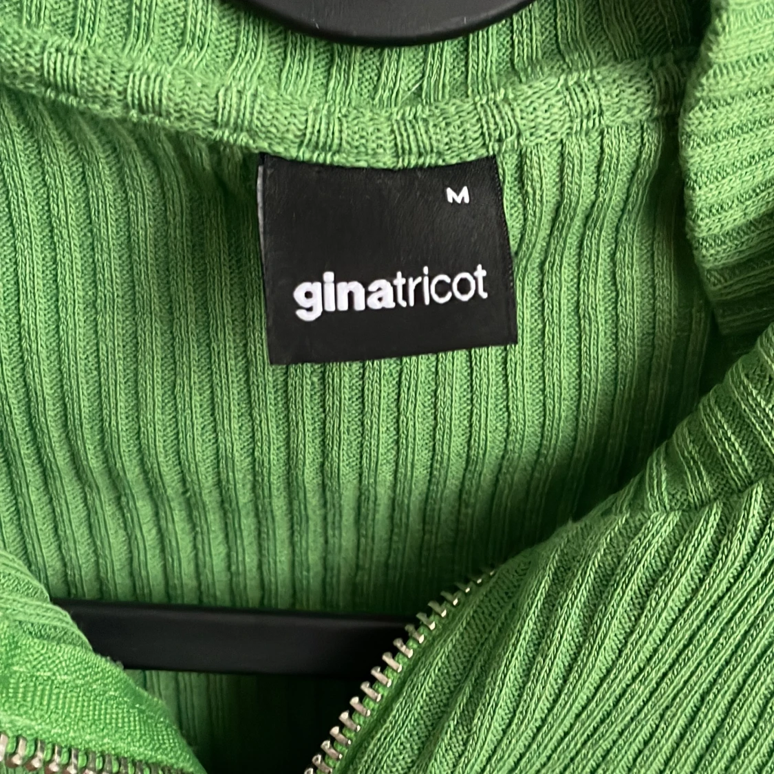 Grön tröja  - 91