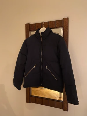 Weekday vinterjacka  - Bomber vinterjacka från Weekday 