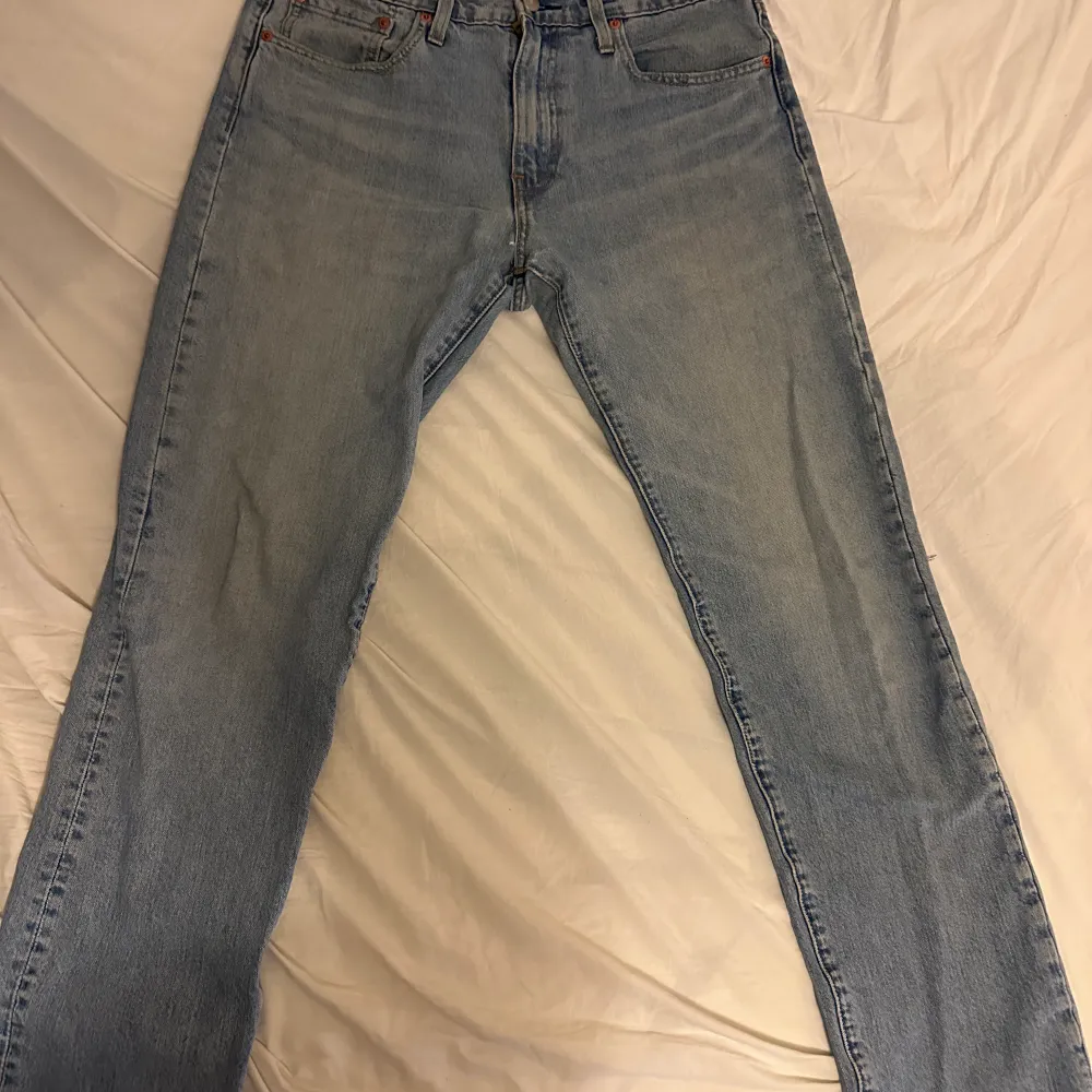 Levis jeans i riktigt bra skick Strl W32 L34. Jeans & Byxor.