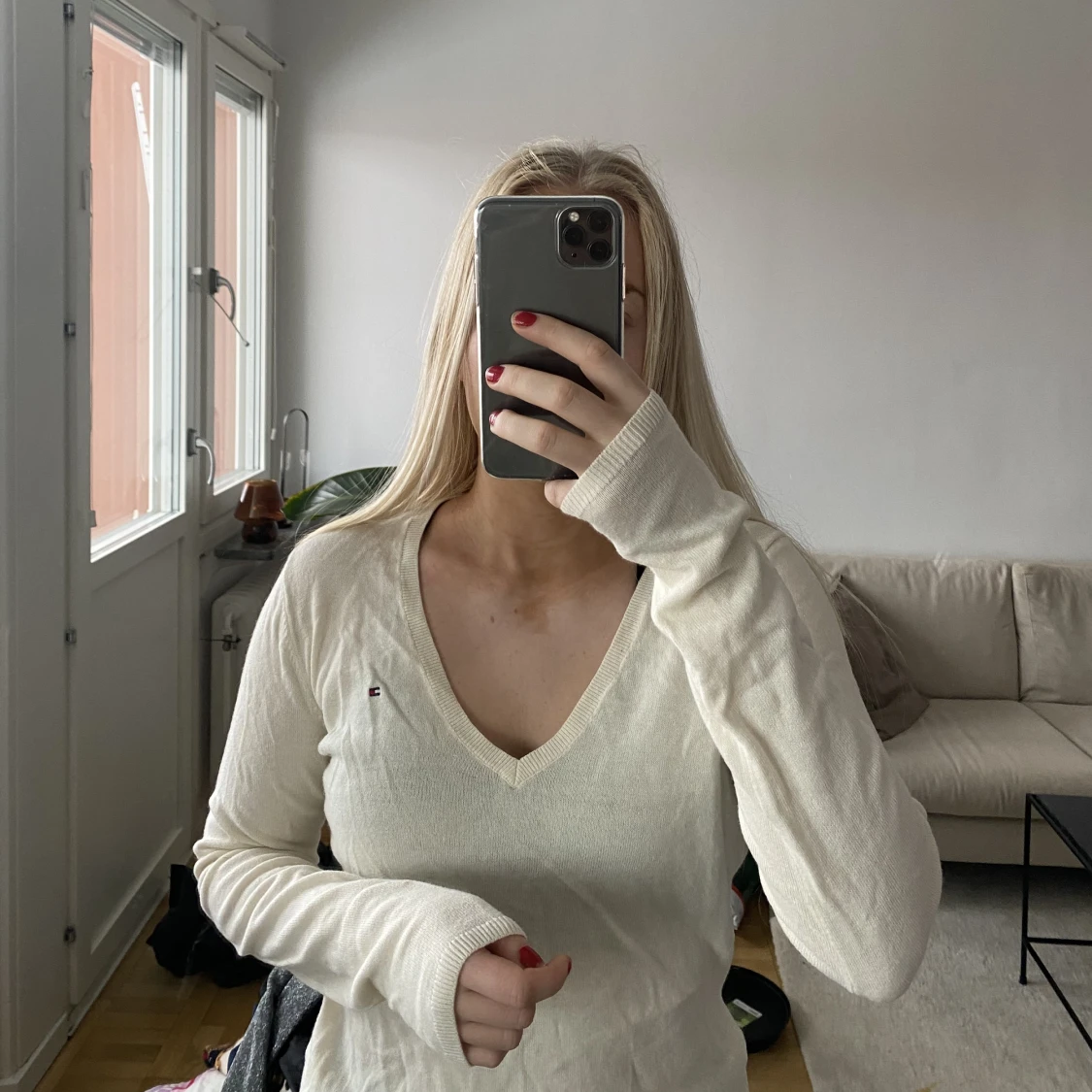 V-ringad tröja från Tommy Hilfiger