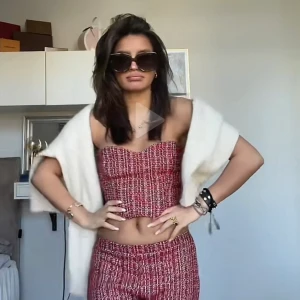 Zara set - Säljer detta set antingen tillsammans eller enkilt, tillsammans 300kr + 66kr frakt. Enskilt kan diskuteras isf. Båda är i storlek S men toppen är insydd till storlek xs ungefär👌🏼