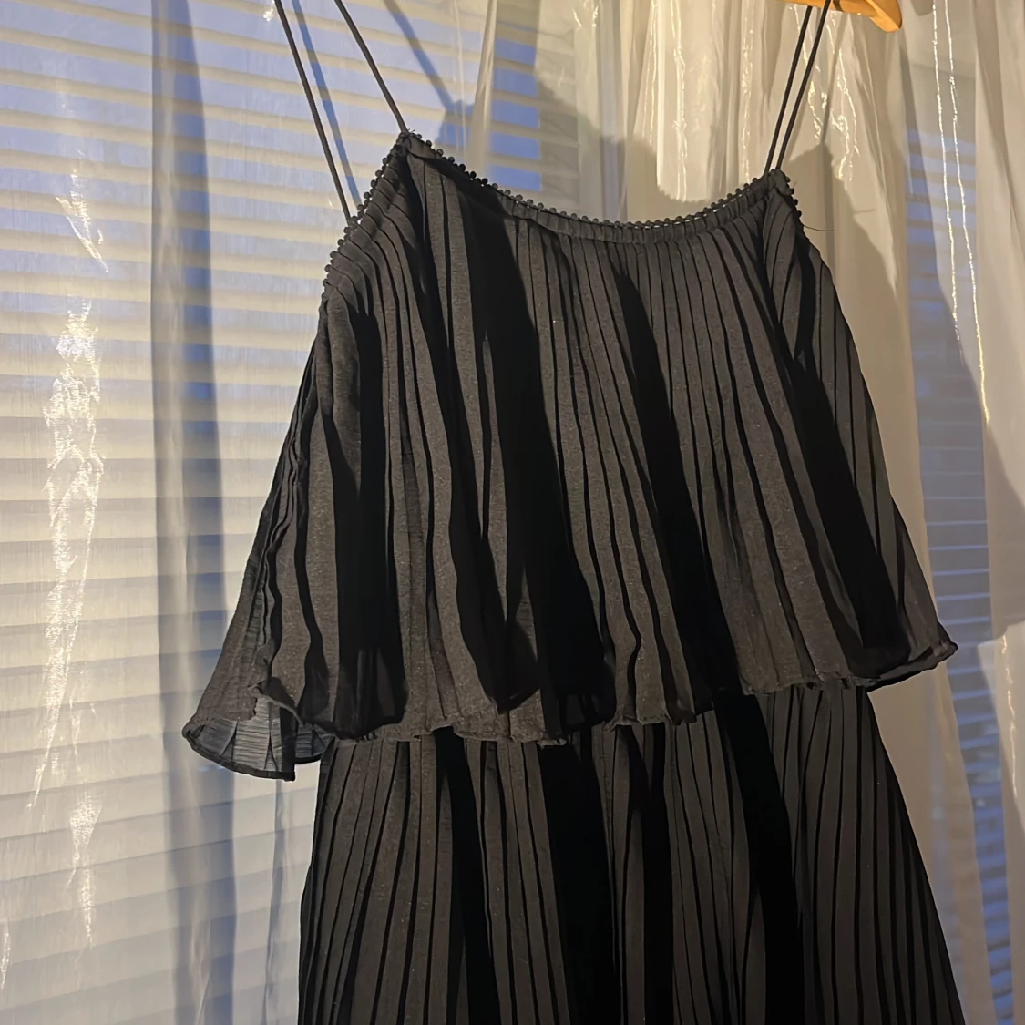 Zara klänning! Spagettistraps, Svart, Strl S - 91