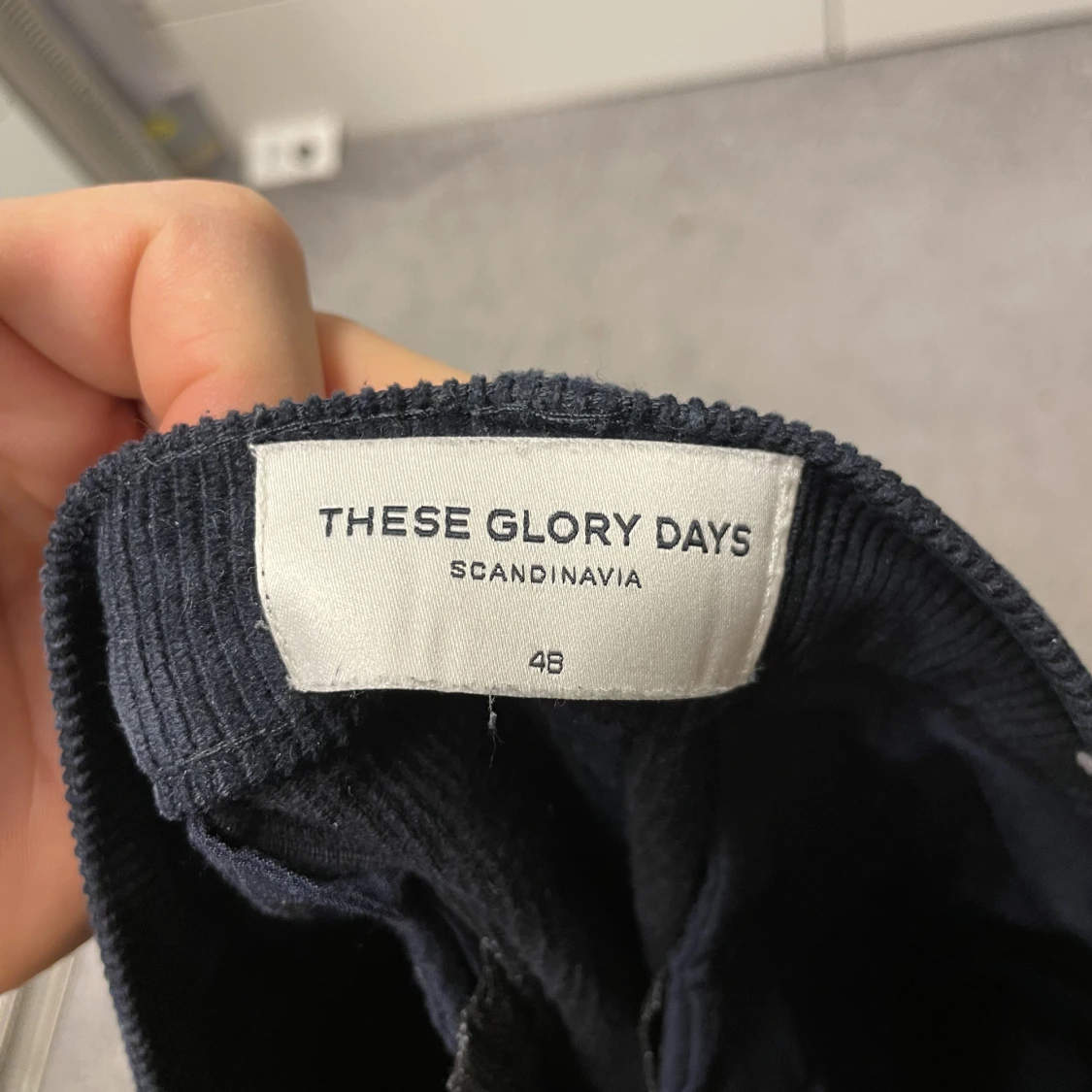 Manchester byxor, These glory days - 91