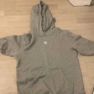 Adidas hoodie - Adidas hoodie. Storlek S/M 