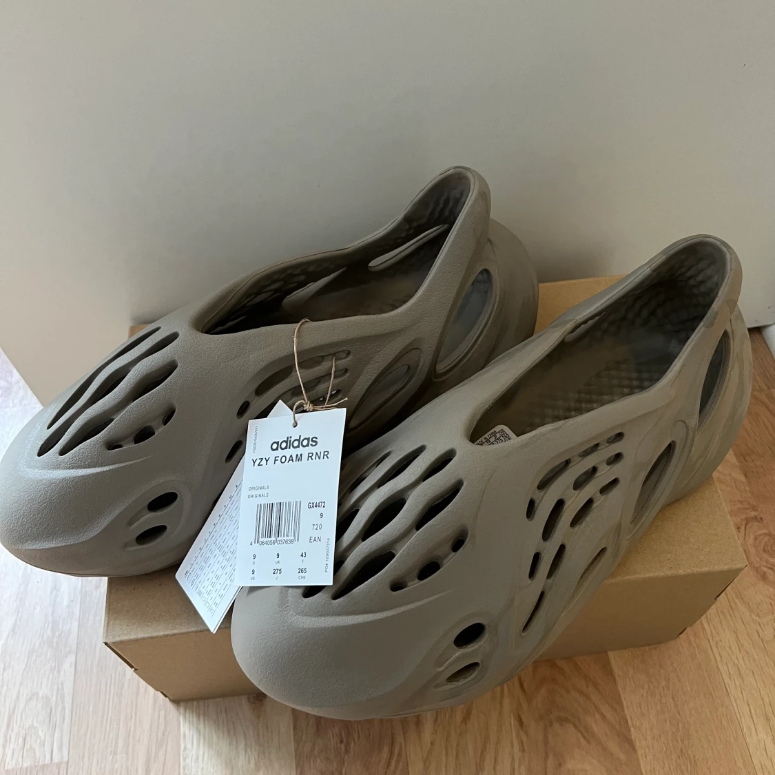 Adidas Yeezy Foam Runner Stone Sage