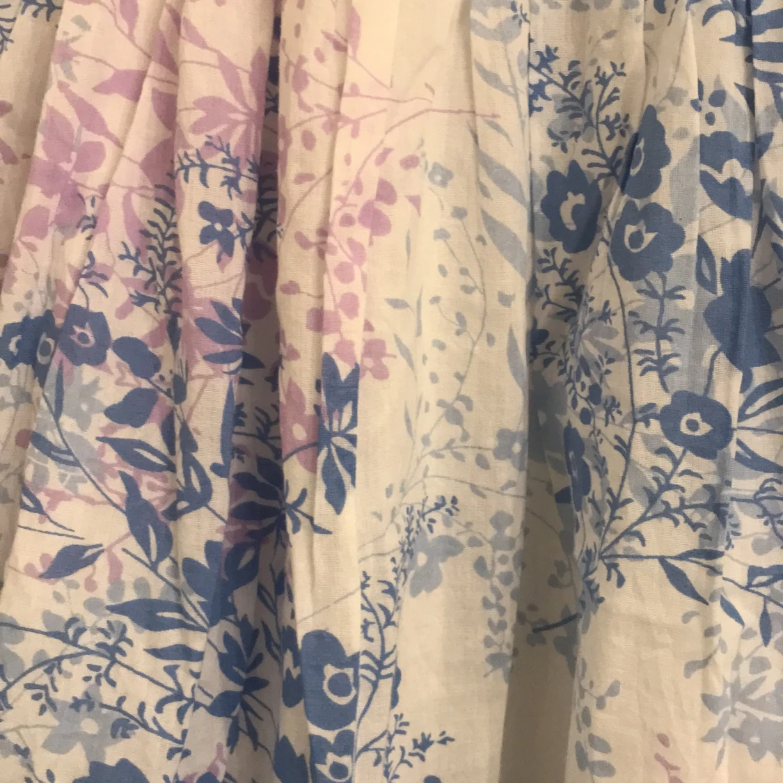 Blommig klänning strl S - 91