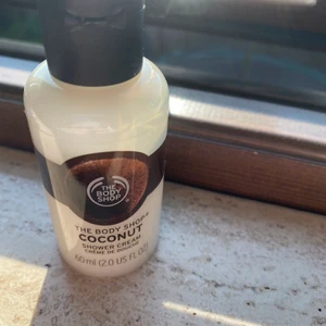 The body shop tvål/shower gel  - Helt ny och oanvänd (OBS: Priset gäller för en)