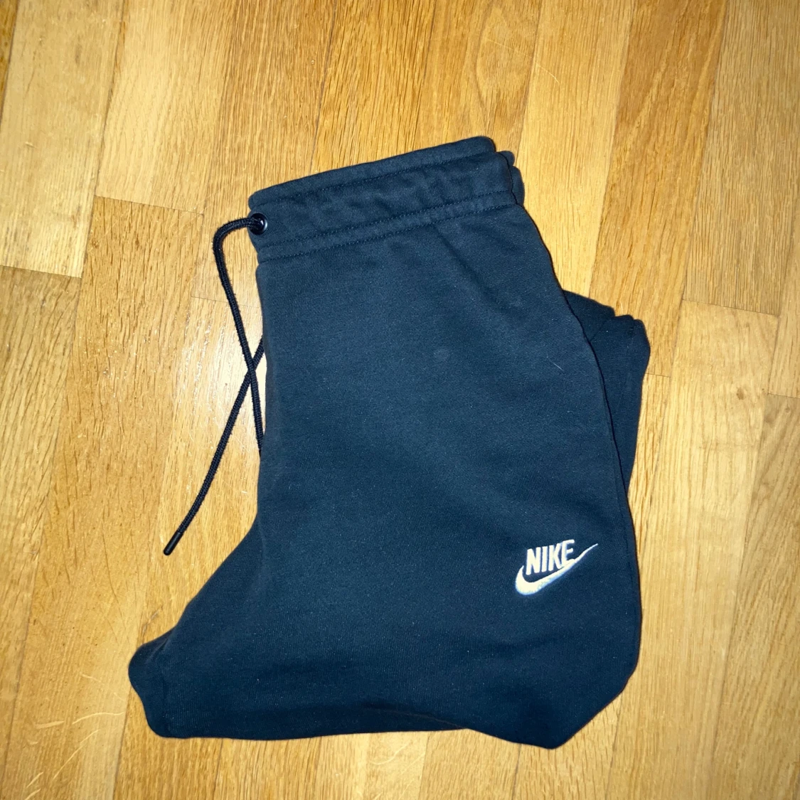 Nike mjukisbyxor strl S
