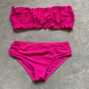 Bekini - Hett neon rosa har aldrig använt för glömt bort den fans men nu är för liten i nuet så är från Shine 