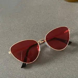 Solglasögon i god kvalité, inköpta på Carlings. ❤️