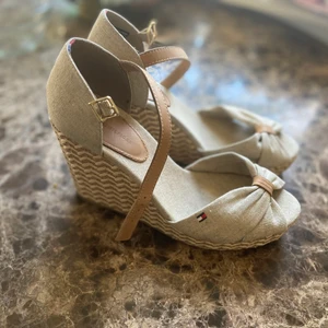 Tommy hilfiger 39 - Använd 3-4gang