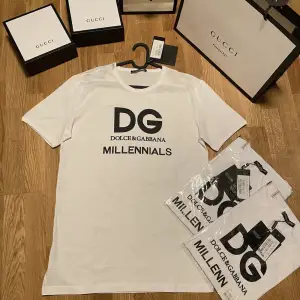 D&G t shirt storlek XL,XXL TOP KVALITE 