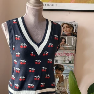 Vest  - Very cute vest! 😍
