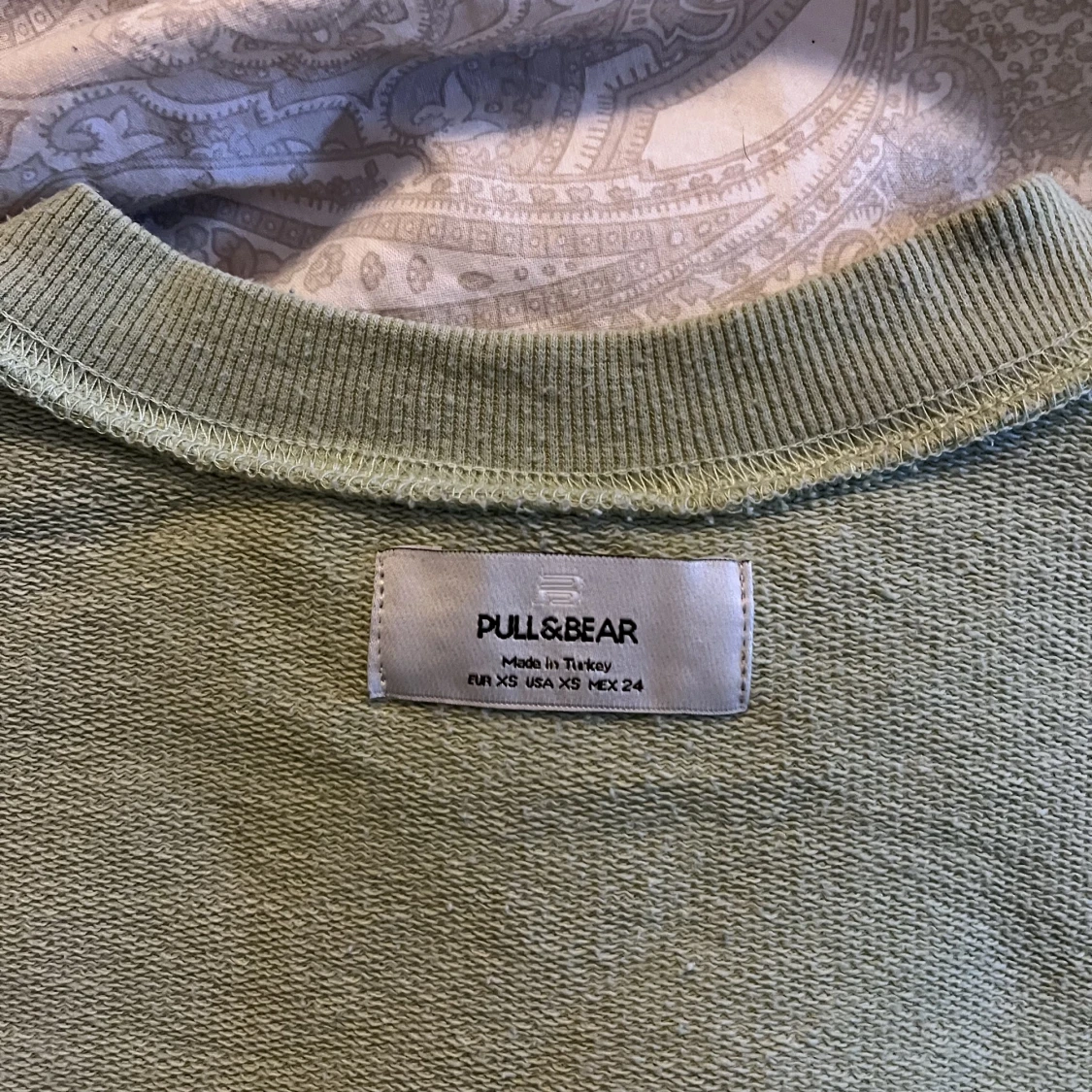 Grön sweatshirt  - 91