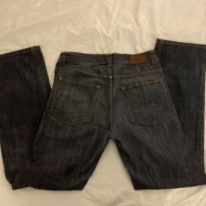 Rdwd jeans - Lågmidjade Redwood jeans i st:L31w32 
