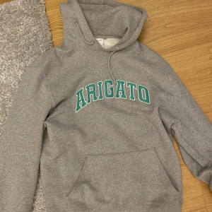 Arigato Hoodie - Arigato Hoodie, nypris 1700. Storlek M, true to size