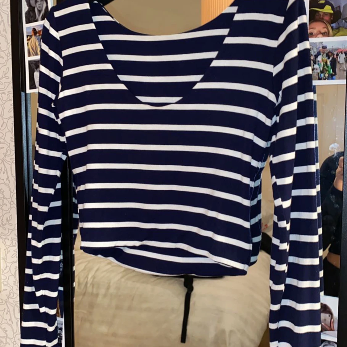 Långärmad tröja med djup rygg - 90