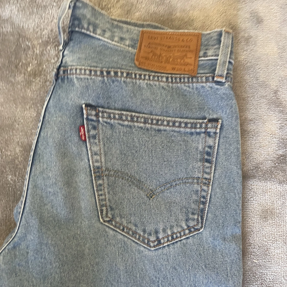 Levis Stay Loose  - 90