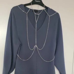 Vet inte vad det kallas  - Köptes för 250kr och användes bara 1-3 gånger superfin med svart basic klänning and boom 