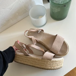 Sandaler - Så fina sandaler🌸