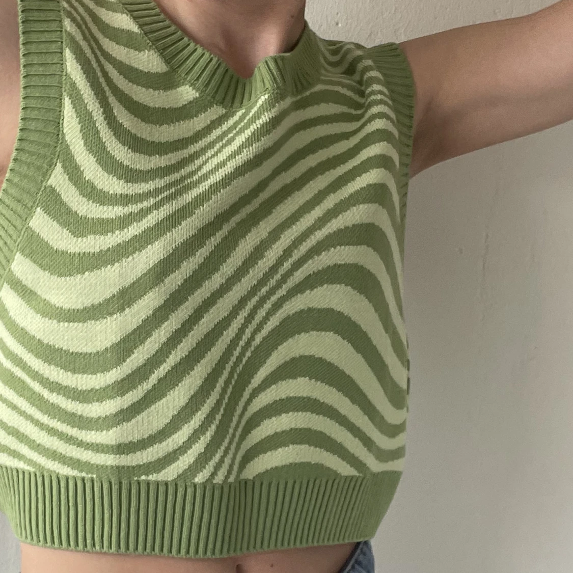 Stickad ~ Top/linne/vest - 90