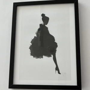 Poster från desenio - Säljer denna jättefina poster från desenio. Mått 30x40. Ramen ingår inte. Nypris 159kr💗🥰