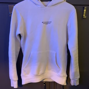 Mckenzie hoodie - Vit Mckenzie hoddie strl S, använt skick