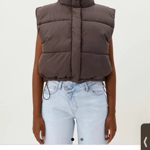 Weekday väst brun - Knappt använd som ny! Skriv för bättre bilder! (: