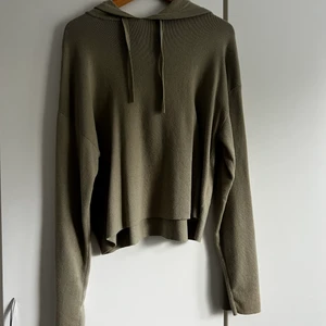 Stickad tröja från H&M - Stickad tröja från hm i storlek XS