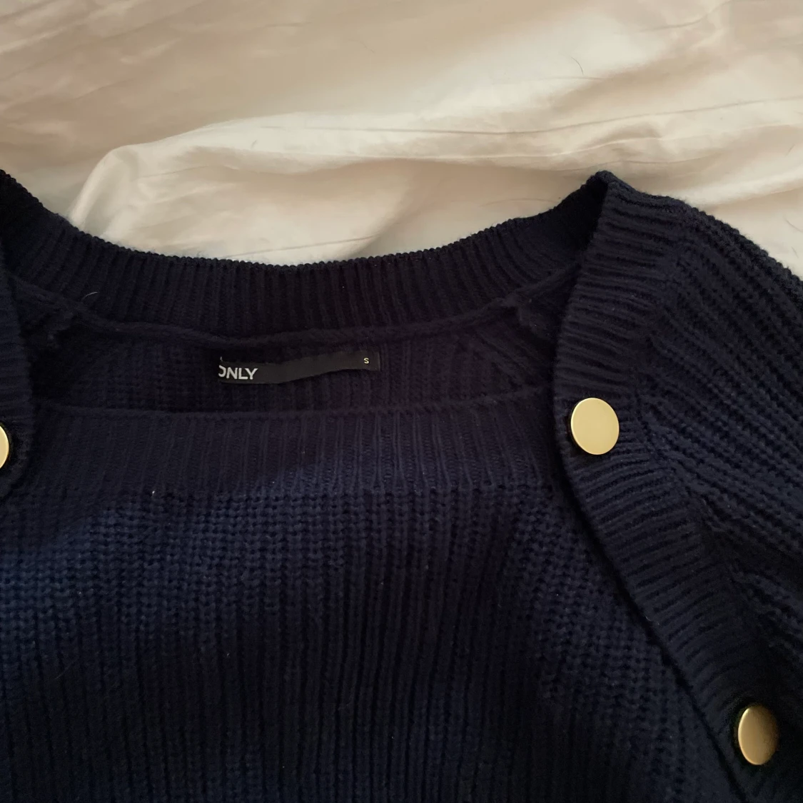 Mörkblå tröja - 90