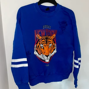 Kläder - 💙 Collegetröja från Gina 💙