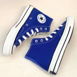 converse shoes - Brand new, unworn, 38 yards