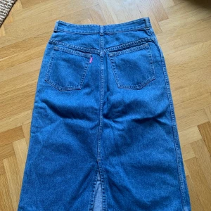 Retro kjol - Vintage Längre jeanskjol !!