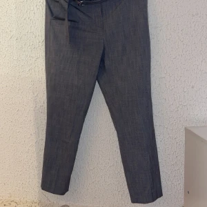 Kostymbyxor, nyskick - Byxor, från H&M