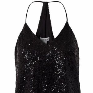 Festtopp  - Från ”estradeur” använd 1 gång 🤍 XS