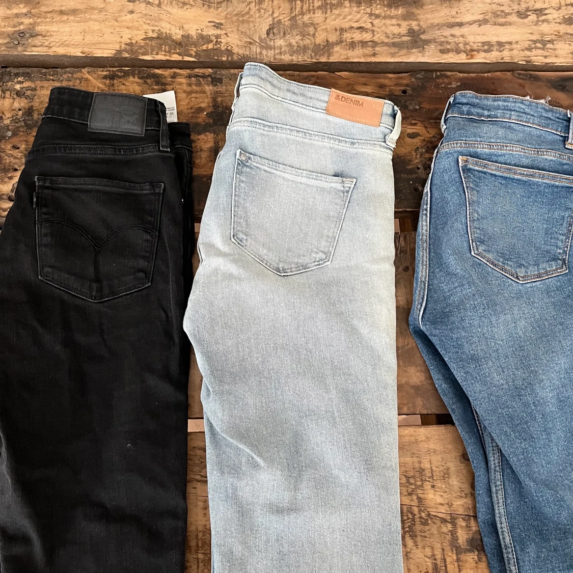 Levis/Zara/H&M jeans - 90